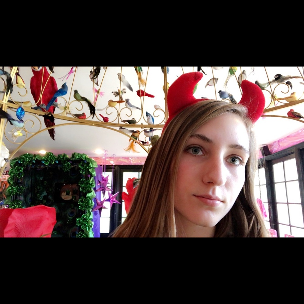 HI‼️ I’m Addy🐱 - Picture 3 of 3
